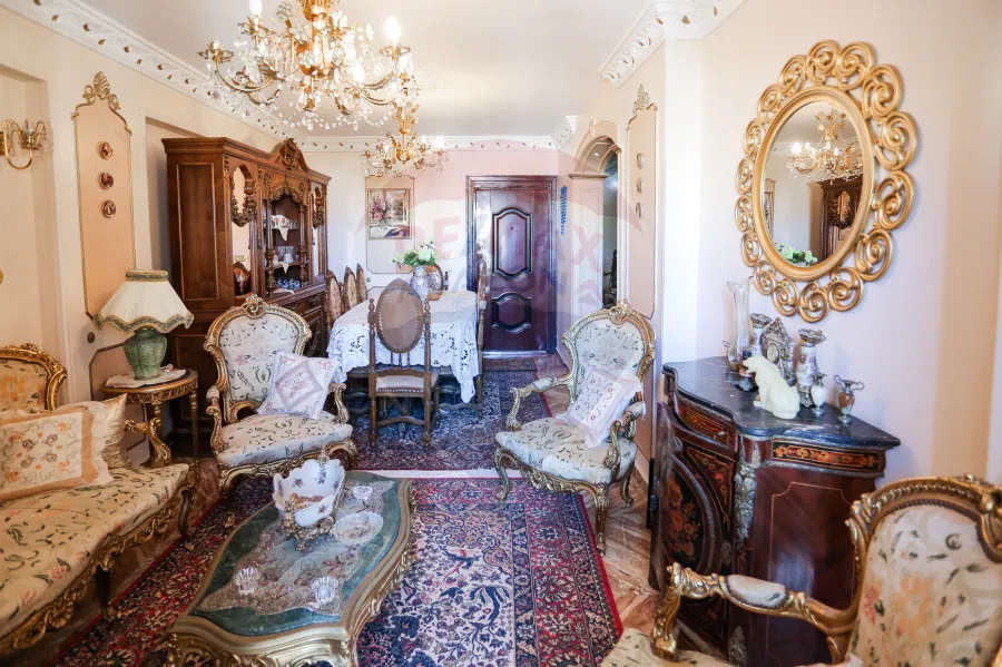 apartment for sale 120 Moharam Bek ( Mostafa Zayan St )