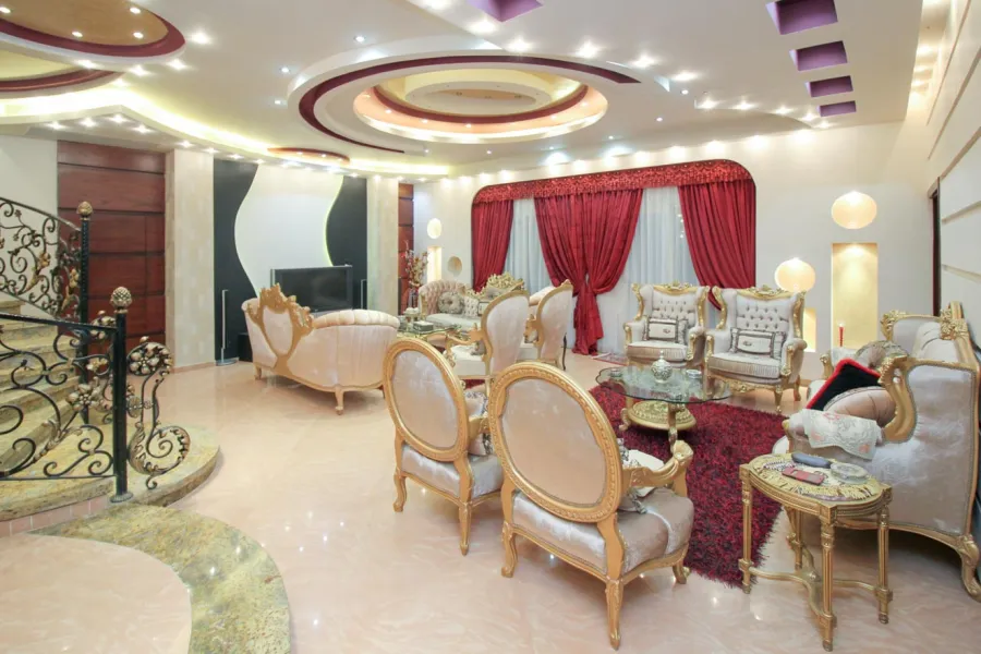 Stand Alone Villa 1050m for Sale Al Orouba Compound ( King Marriot ) 3 Floors