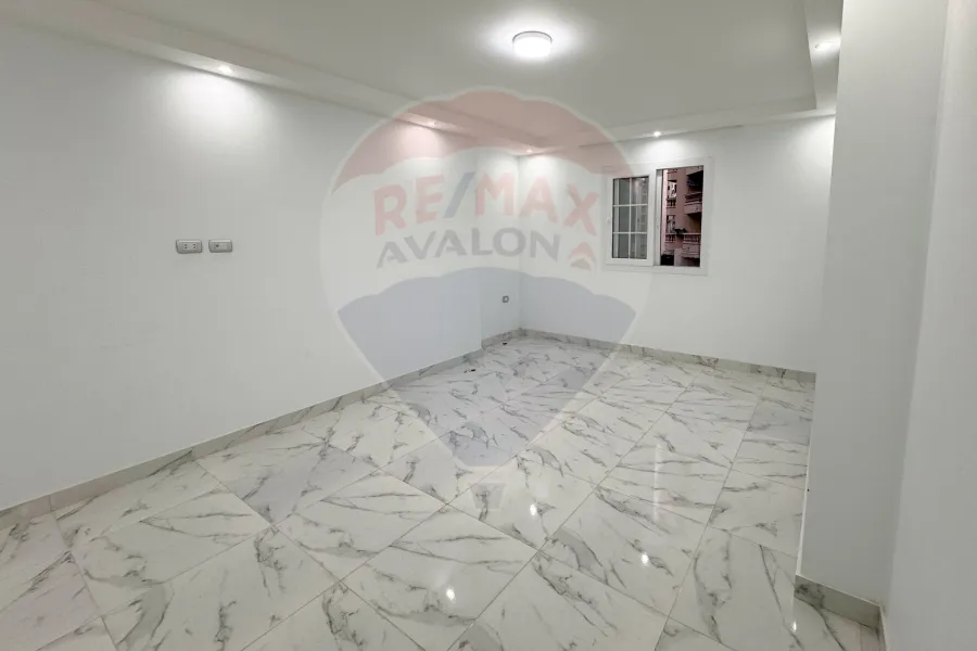 Administrative apartment for rent 100 m Smouha (Bahaa Al Din Al Ghouri St - Brand building)
