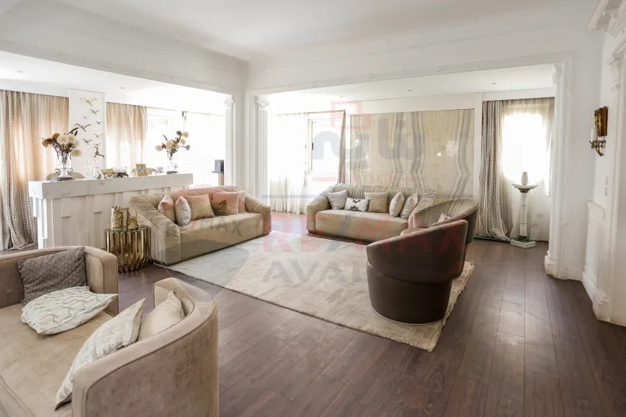 Apartment for Sale 320 m Stanly (Next to Evangelical Church)