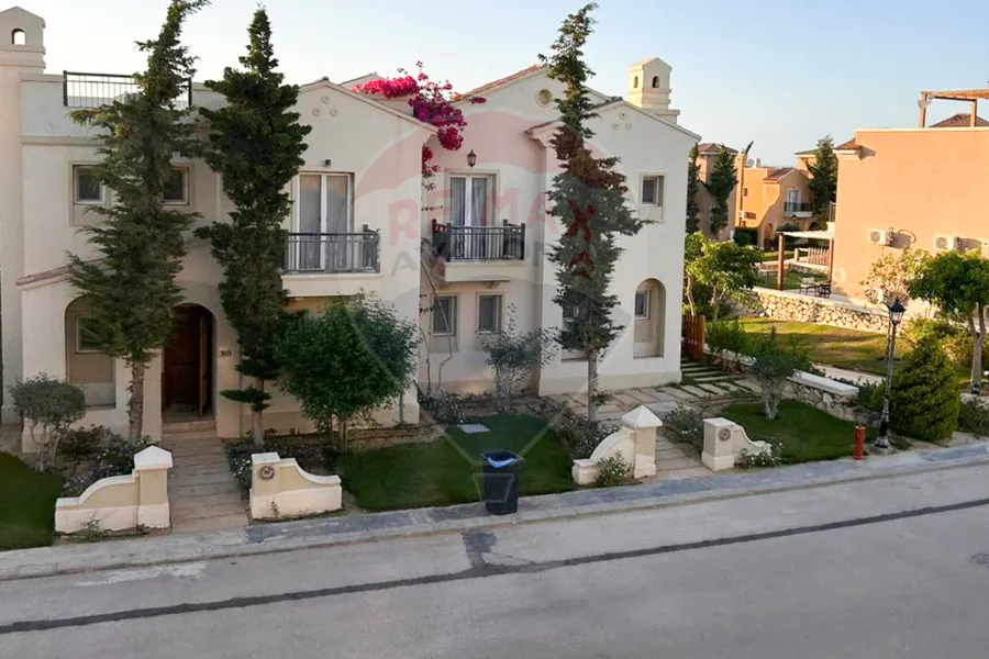 فيلا للبيع الساحل (رأس الحكمة - ماونتن فيو)