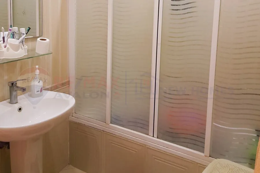 شقة للبيع 210 م السرايا (ثاني نمرة من البحر)