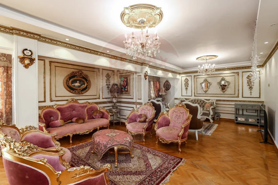 Apartment for sale 200 m Gleem ( second number of Abu Qir St. )