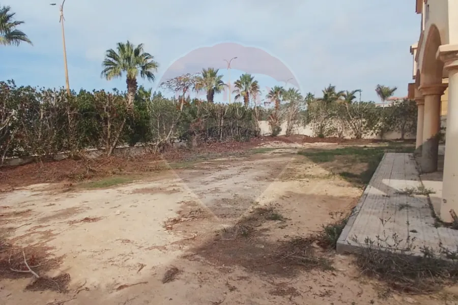 فيلا ستاند الون للبيع 887 م (كومباوند أليكس ويست)