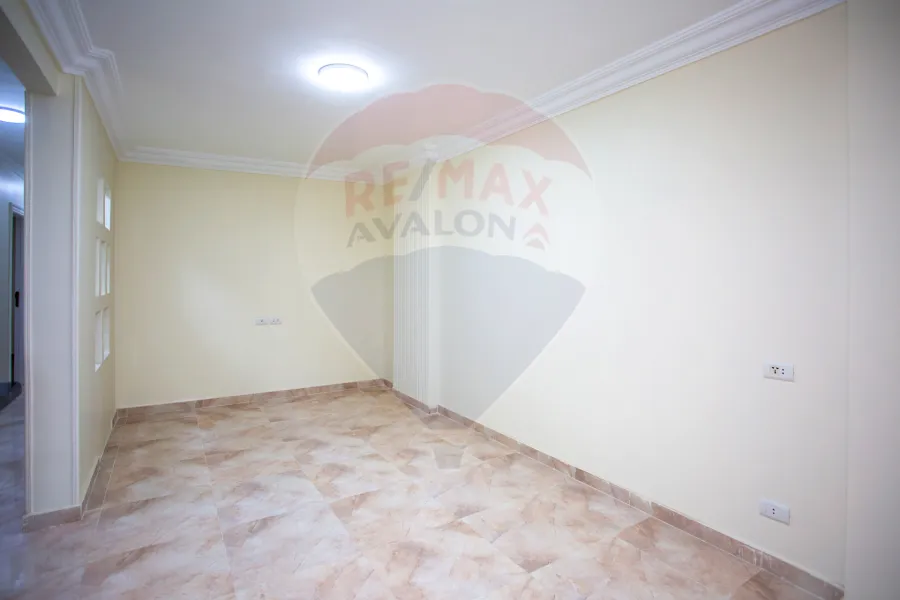 Apartment for sale 175 m sporting (Luxor St)
