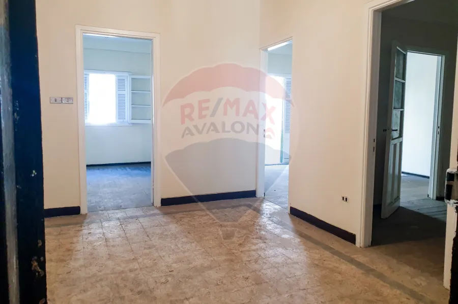 مقر إداري للإيجار 90 م الإبراهيمية (ش أبو قير الرئيسي)