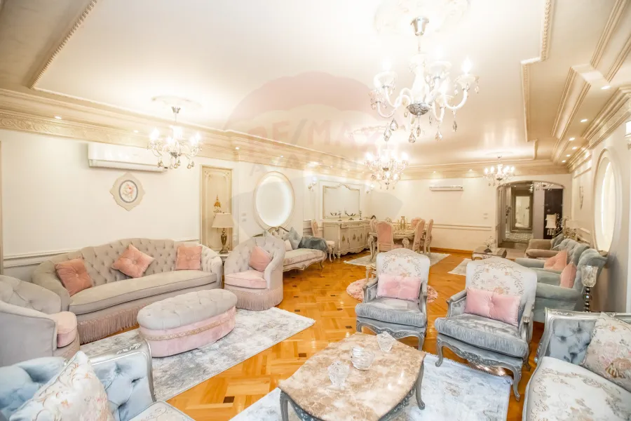 شقة للبيع  293 م لوران (ش عبد السلام عرف - عمارة براند )