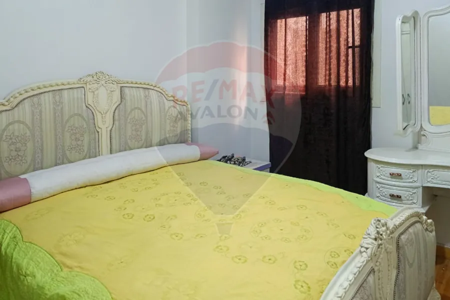 شقة للبيع 138 م بوكلي (أمام فتح الله ستانلي)