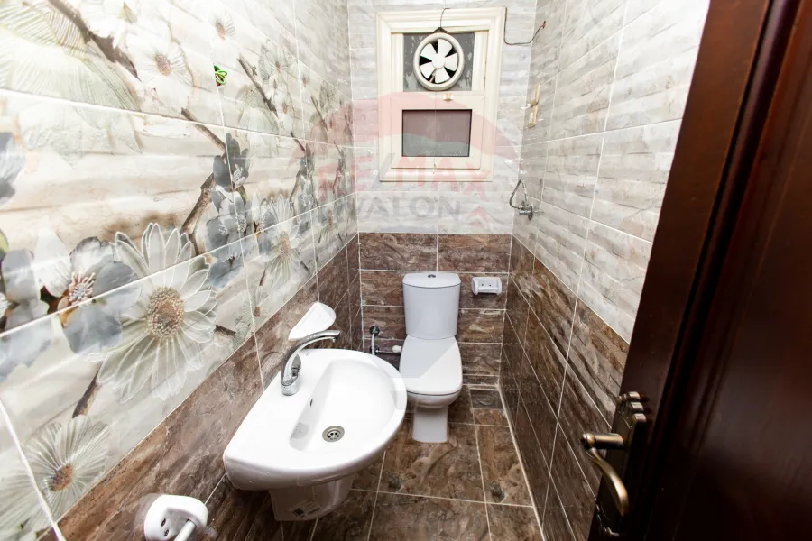 شقة للبيع 165 م فلمنج (شارع عبدالفتاح الطويل)