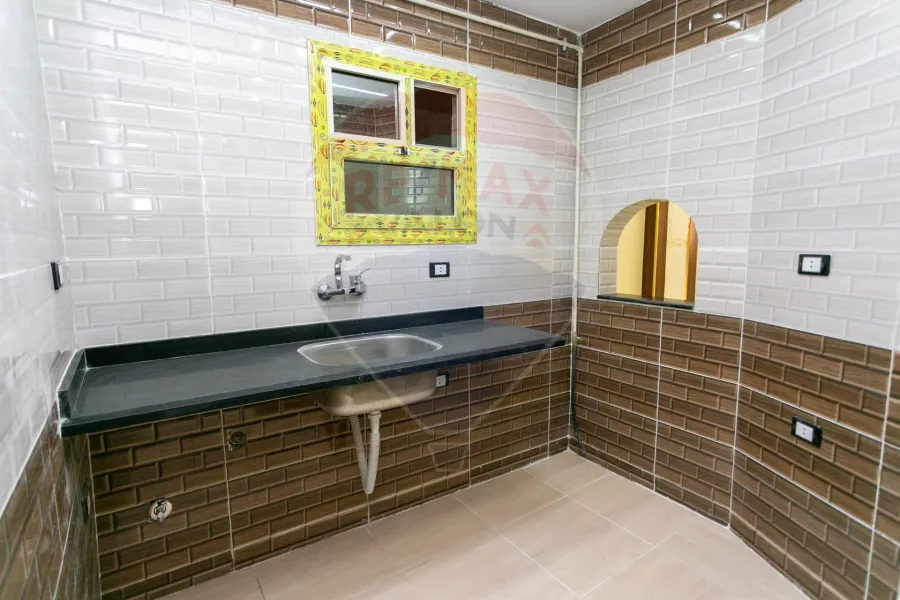 Apartment for sale 135 m Al-Asafra (Directly on the sea)