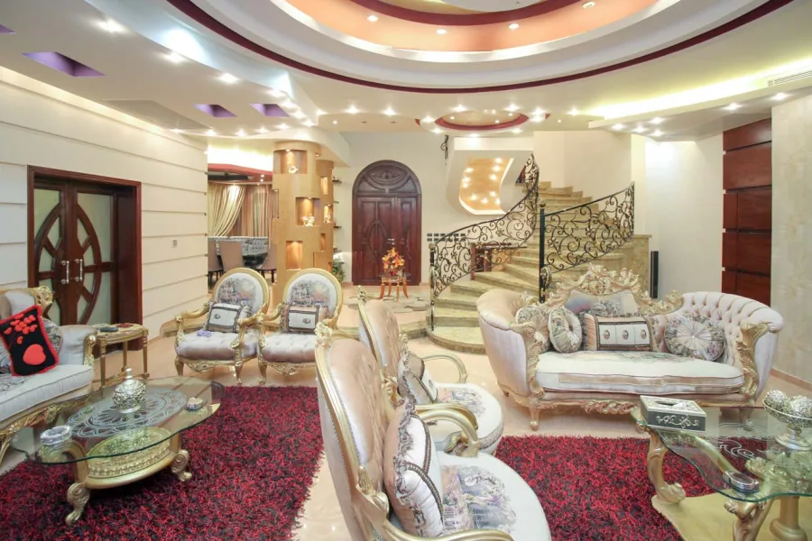 Stand Alone Villa 1050m for Sale Al Orouba Compound ( King Marriot ) 3 Floors