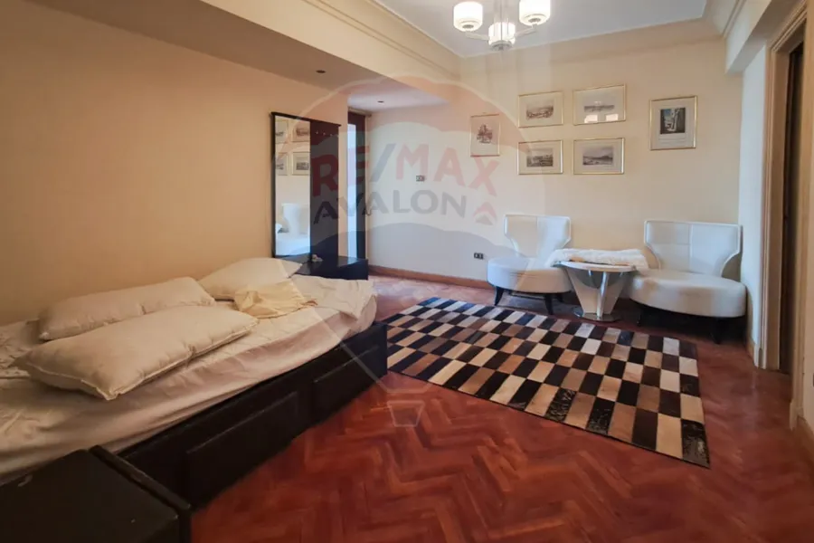 شقة للإيجار المفروش 200 م سموحة (ش فوزي معاذ