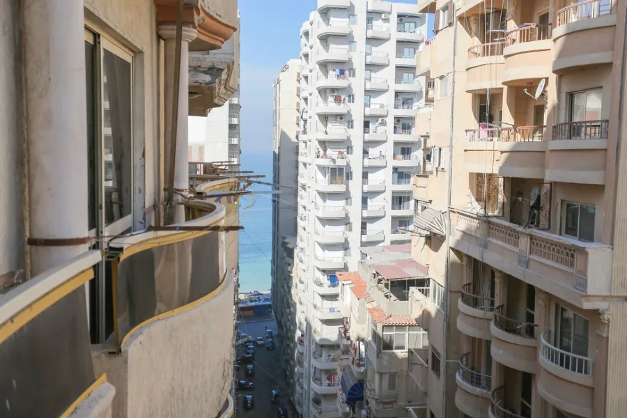 شقة للبيع 155م بسيدي بشر (ش خالد ابن الوليد)