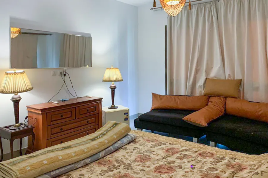 ستوديو بجاردن مفروش للبيع (مارينا ريزيدنس - مراسي) 100 م