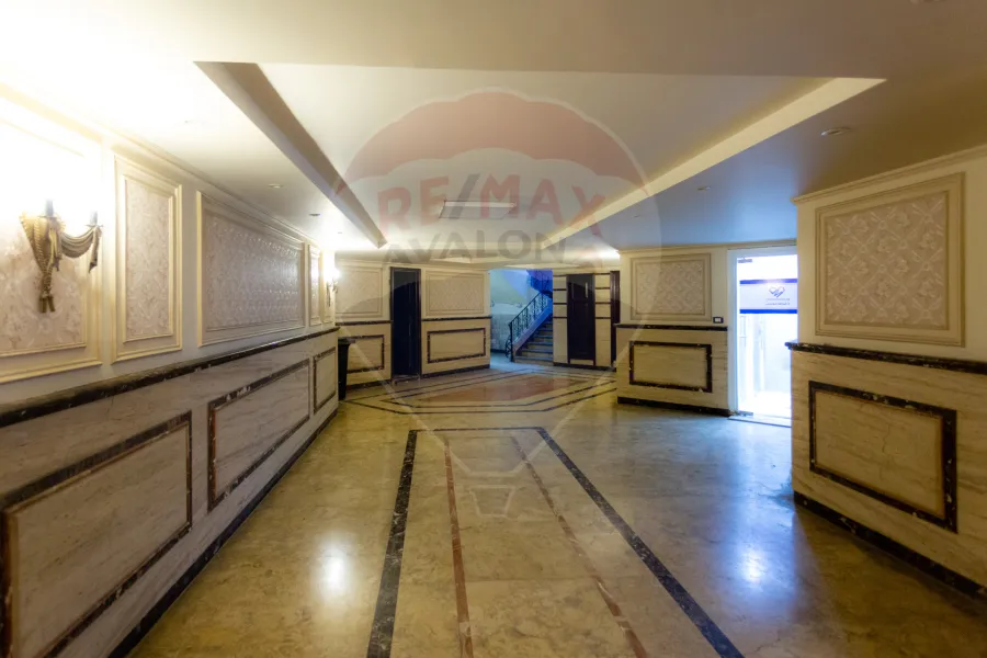 Administrative unit for rent 100 m smouha (Fawzy moaaz street)