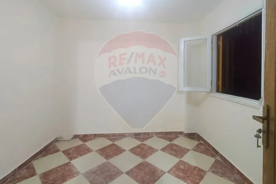 Administrative apartment for sale 90 m Sidi Bishr (branched from Khaled Ibn El-Waleed st.)