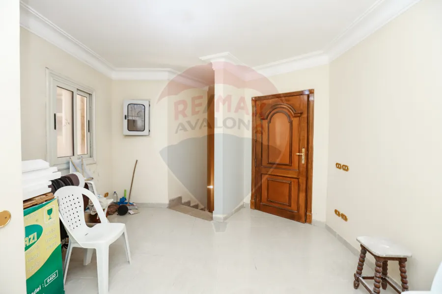 Duplex for rent 215 m Stanly ( Sec Num Branched from the sea )