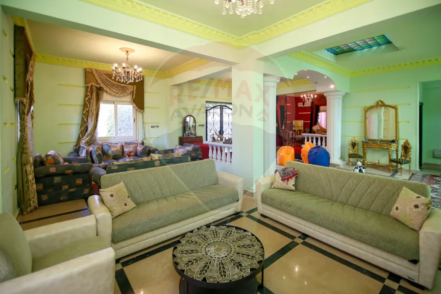 Villa for sale 1,650 m King Mariout (106 st)