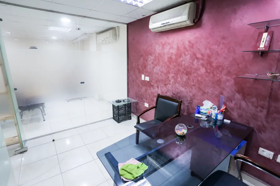 مكتب مفروش للايجار 200 م سيدى بشر بحرى ( ش علي هيبة )