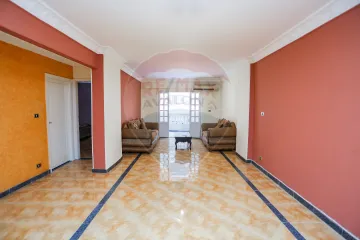 شقة للبيع 165م  بالمندره  (ثالث نمرة من البحر)