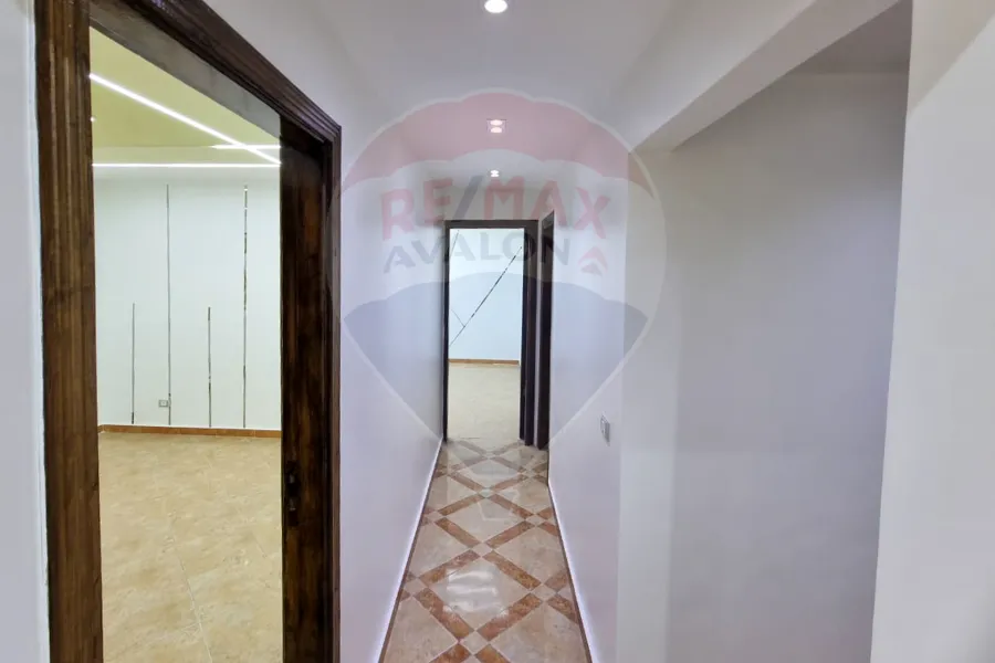 شقة للبيع 210 م ميامي  (علي البحر)