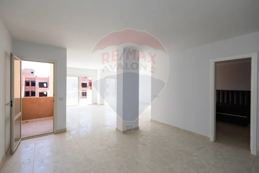 شاليه للبيع الساحل (سيدى عبد الرحمن - قرية اجورا)