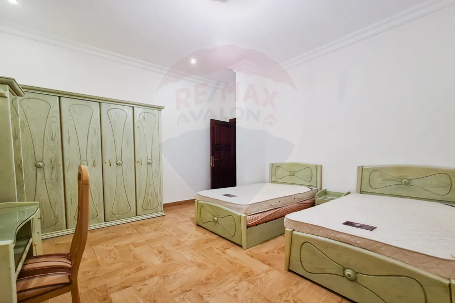 فيلا للبيع 1,650 م كينج مريوط (خلف الديزرت هوم)