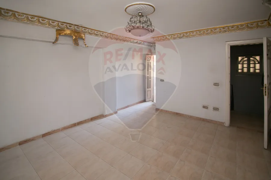 Duplex apartment for sale 250 m Gleem (branched from Zahran Rushdi Street)