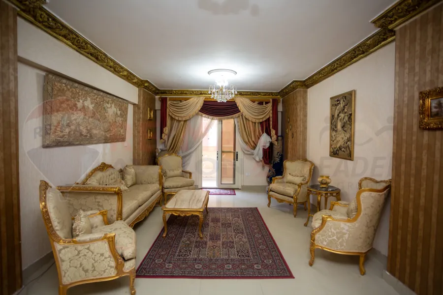 شقة للبيع 165 م سبورتنج (ش طيبة)