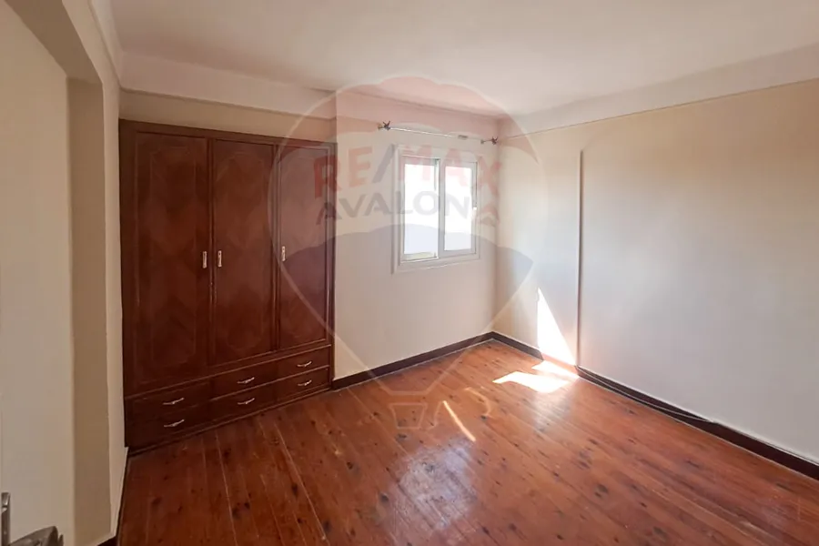 شقة للإيجار 145 م سموحة (ش فكتور عمانويل - اخر ش زهران)