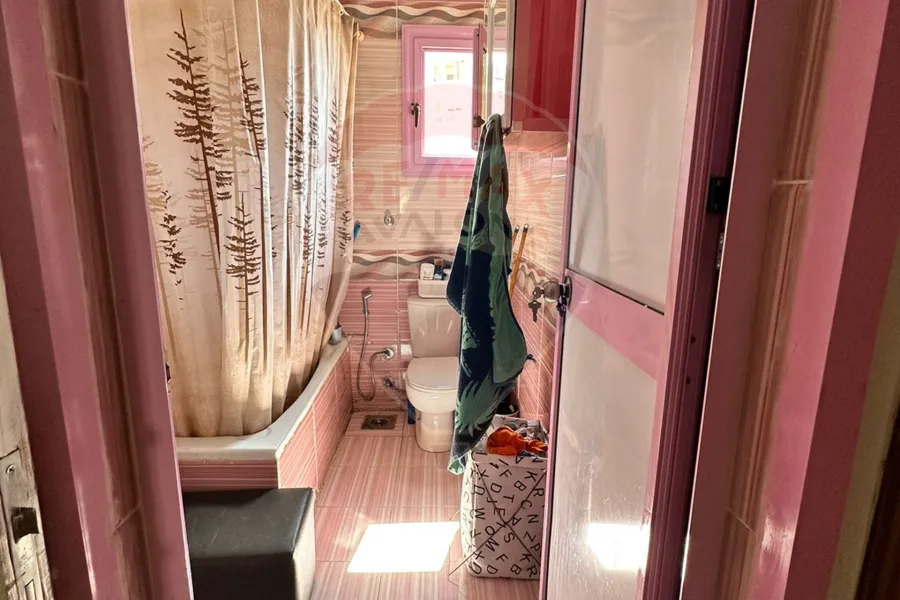 Apartment for sale 135 m Moharam Bek (Zein El Abidin St.)