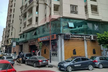 محل تجارى للإيجار 66 م سموحة (ش كمال الدين صلاح) - ناصية