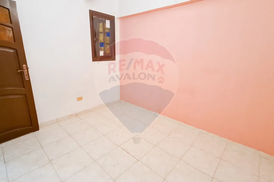 شقة للايجار 120 م الابراهيمية (خطوات من مول لاجيتيه)