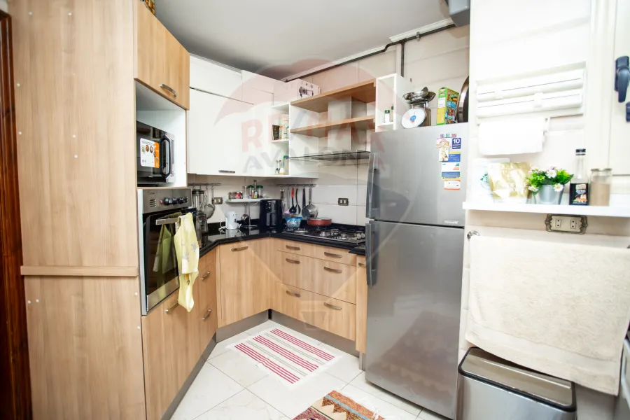 شقة للبيع 185 م كفر عبده (ش ابراهيم شريف - عمارة براند)