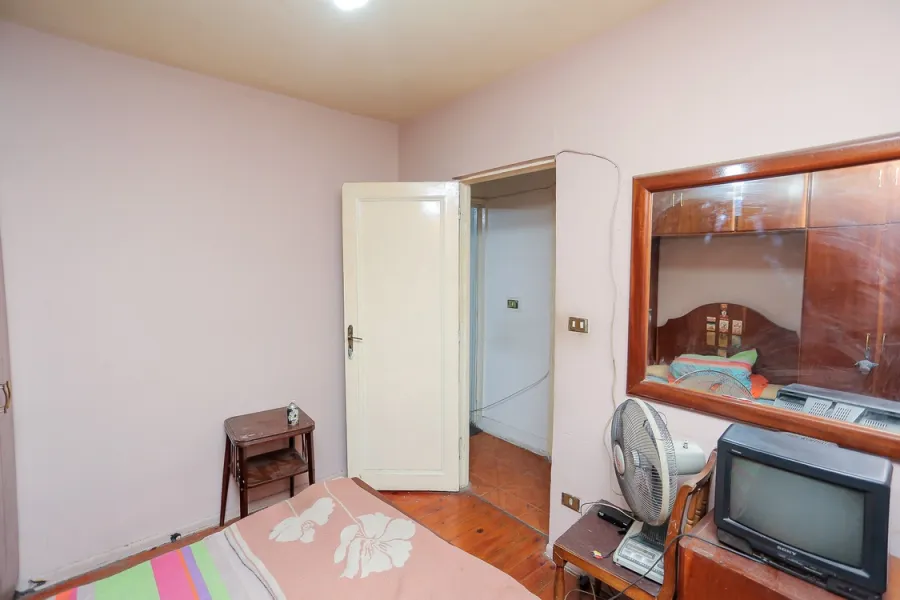 شقة للايجار مفروش 115م رشدى (على الترام مباشرة - أبراج المعمارى)