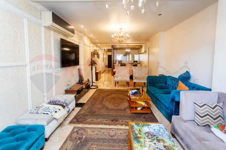 Apartment for sale 182 m Gleem (branching from the sea)