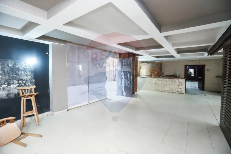 محل تجارى للإيجار 250 م سموحة (جامعة فاروس)