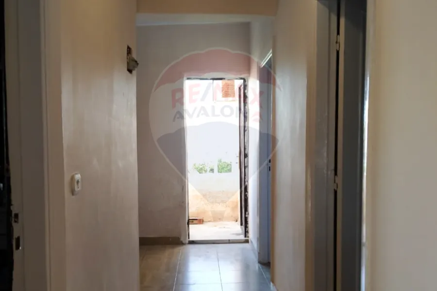 فيلا للبيع الساحل (قرية هليوبيتش) - 300 م