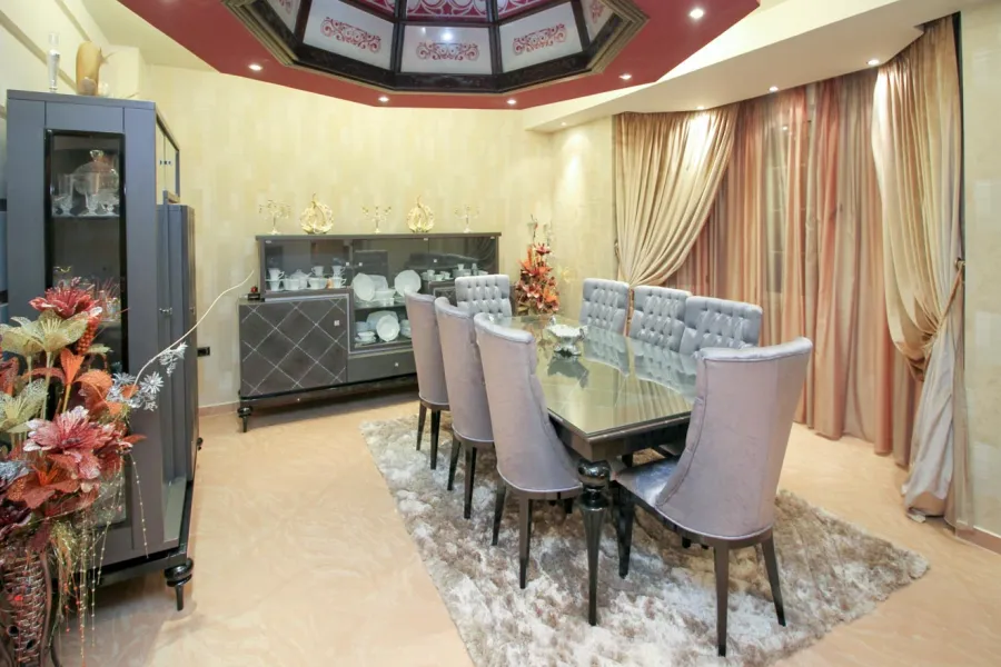 Stand Alone Villa 1050m for Sale Al Orouba Compound ( King Marriot ) 3 Floors