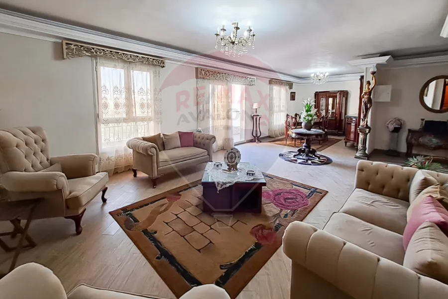 شقة دوبلكس للبيع 320 م سبورتنج (ش احمد علام)