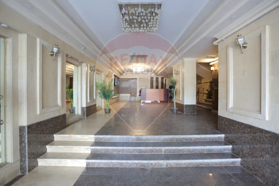 شقة للبيع 100 م سموحة (ش فتح جرين تاورز)