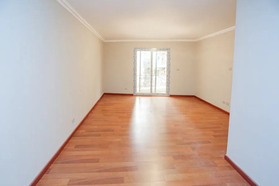 شقة للبيع 295 م جليم ( ش ابو قير )