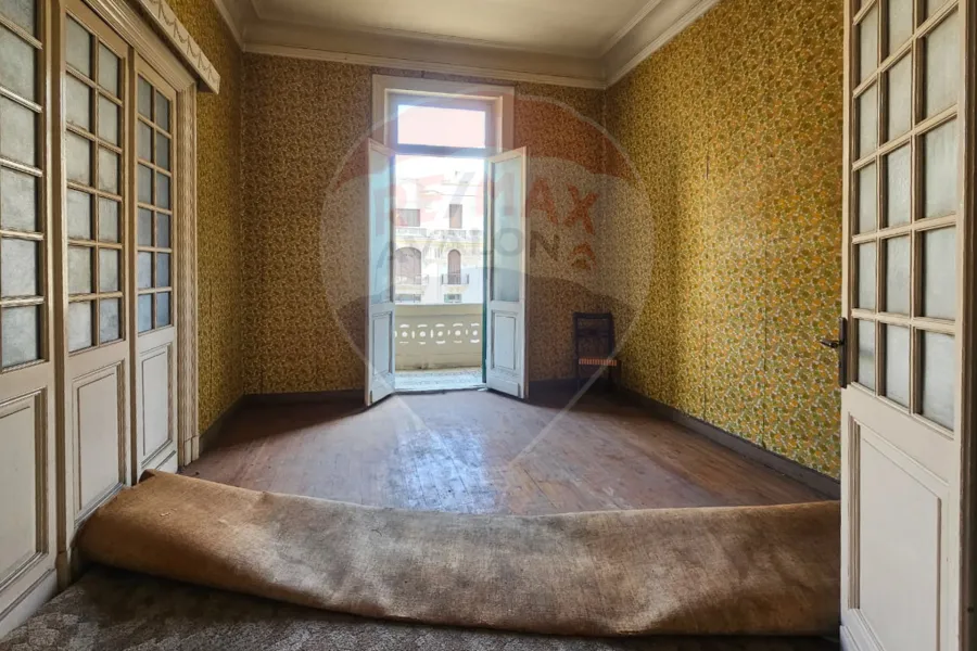 Administrative apartment for rent 250 m Al-Azarita (directly on the tram)