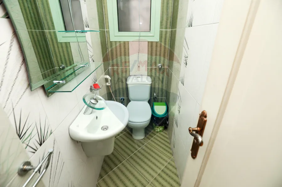 شقة للبيع 155م سموحة (شارع الخمسين متفرع من ش مصطفى كامل)