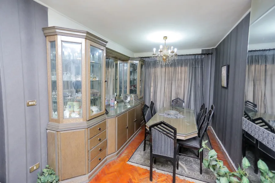 شقة للايجار مفروش 115م رشدى (على الترام مباشرة - أبراج المعمارى)