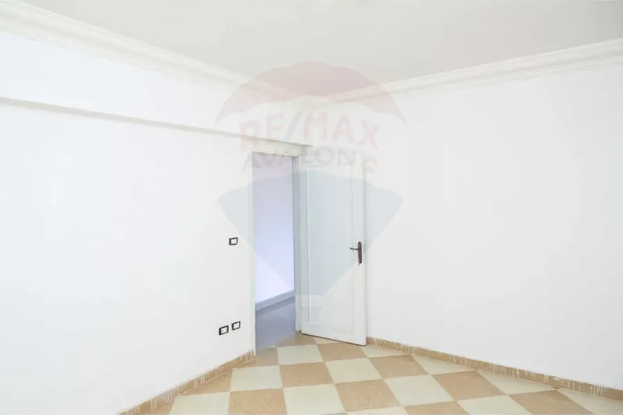 Apartment for rent 122 m Zizinia (behind Ibrahim Al Attar St.)