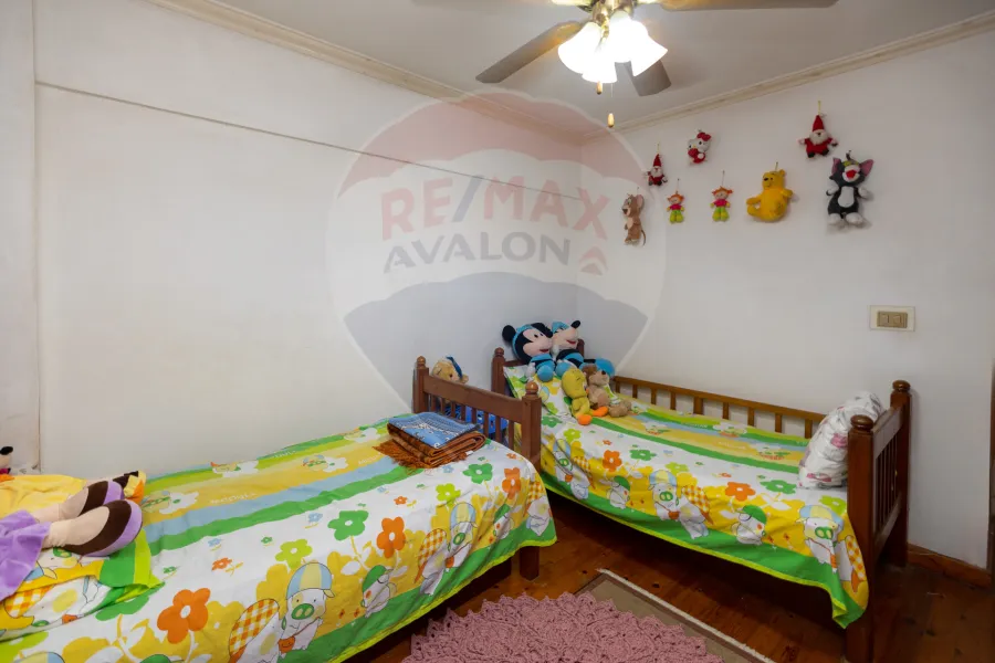 شقة للبيع 165 م صافى لوران (ش الاقبال)