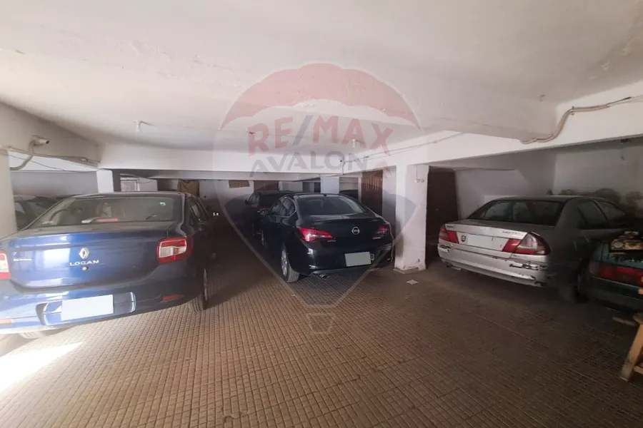 Garage for sale 325 m Camp Chezar (beside Engineering college)