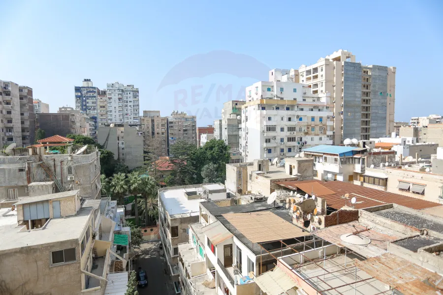 شقة للبيع 165 م رشدي (خطوات من ش سوريا)