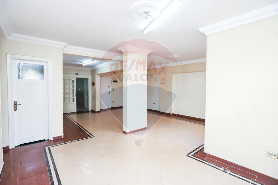 شقة للبيع 170 م السيوف ( متفرع من الترام )